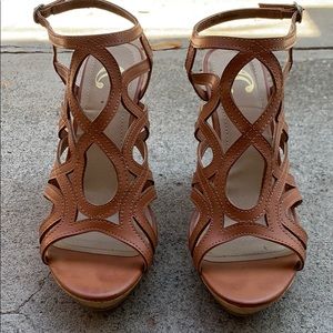 Brown wedges
